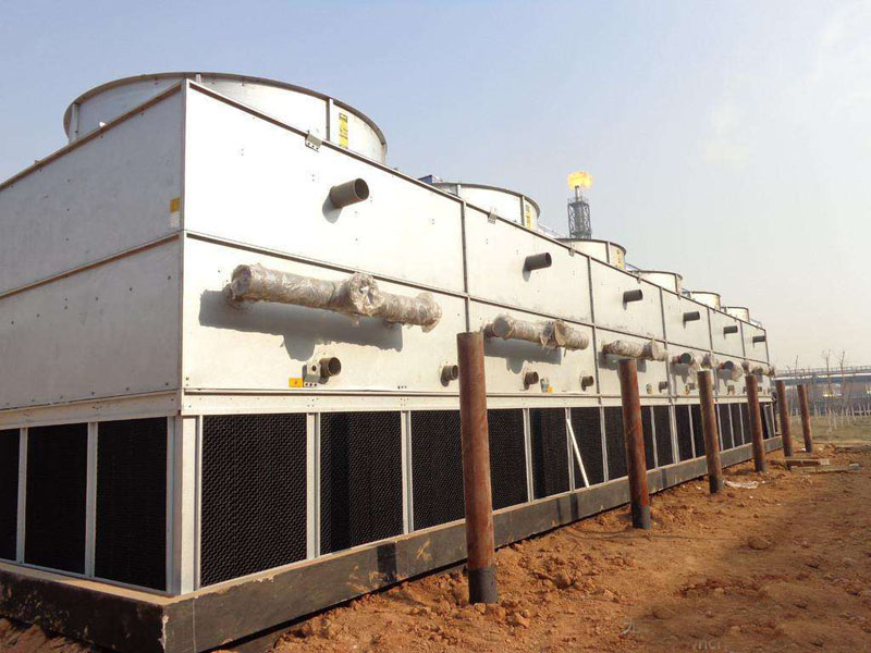 闭式冷却塔安装完成